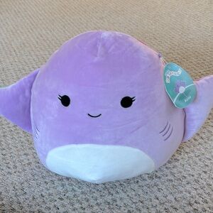 AZIZA THE STINGRAY SQUISHMALLOW